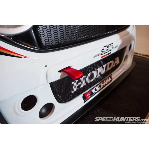 Ζώνη ρυμούλκησης, Μαύρο