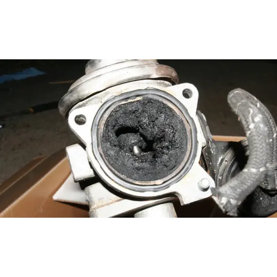 EGR βαλβίδα ανακύκλωσης καυσαερίων VW Golf Mk5 2.0tdi and Skoda 2.0Tdi