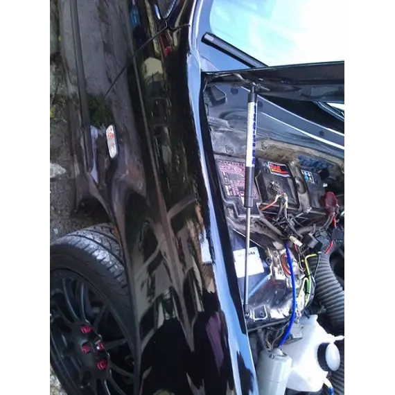 Αμορτισέρ καπό